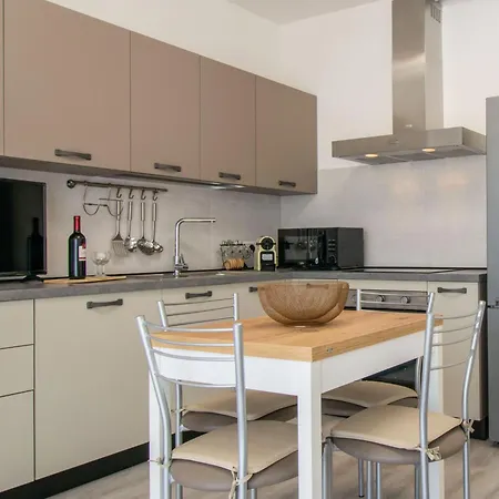 Corallo By Interhome *